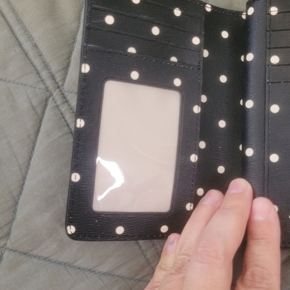 KATE SPADE X DISNEY WALLET - Picture 5 of 8